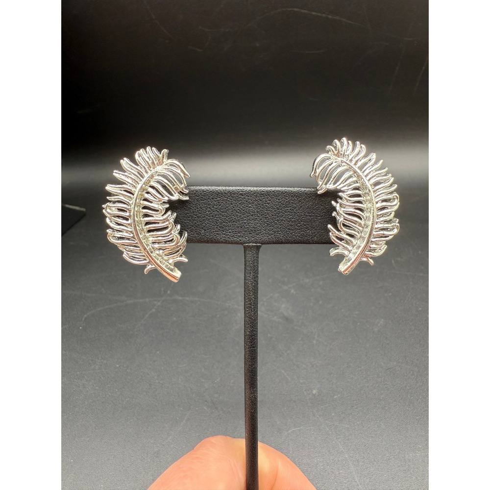 Vintage Coro Silver Tone Feather Clip On Earrings MCM Designer‎ Fashion